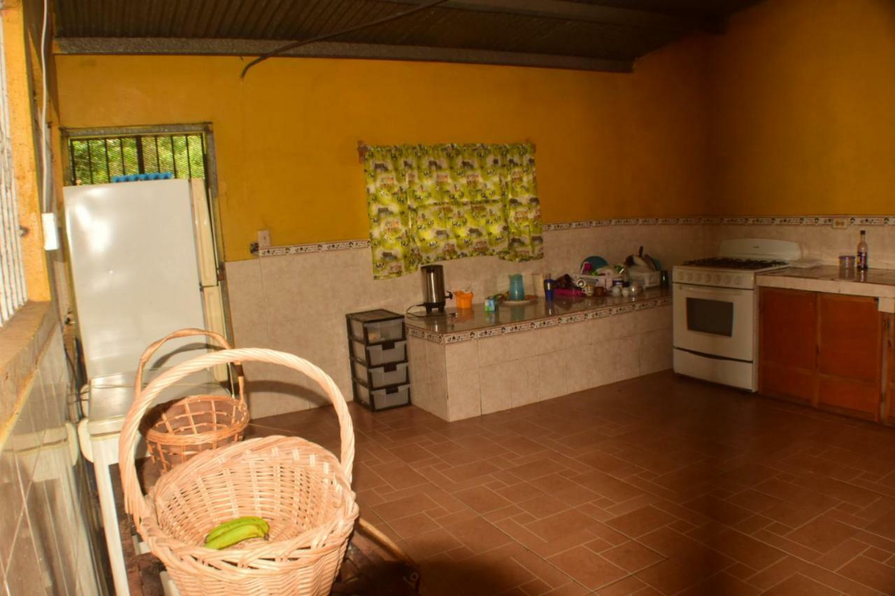 Hostel Bulaba Santa Fé Esterno foto