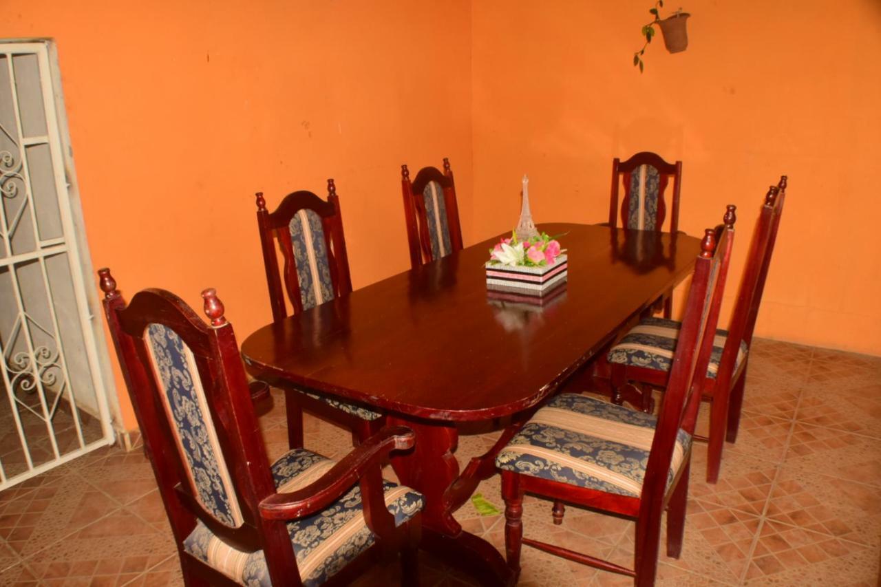 Hostel Bulaba Santa Fé Esterno foto
