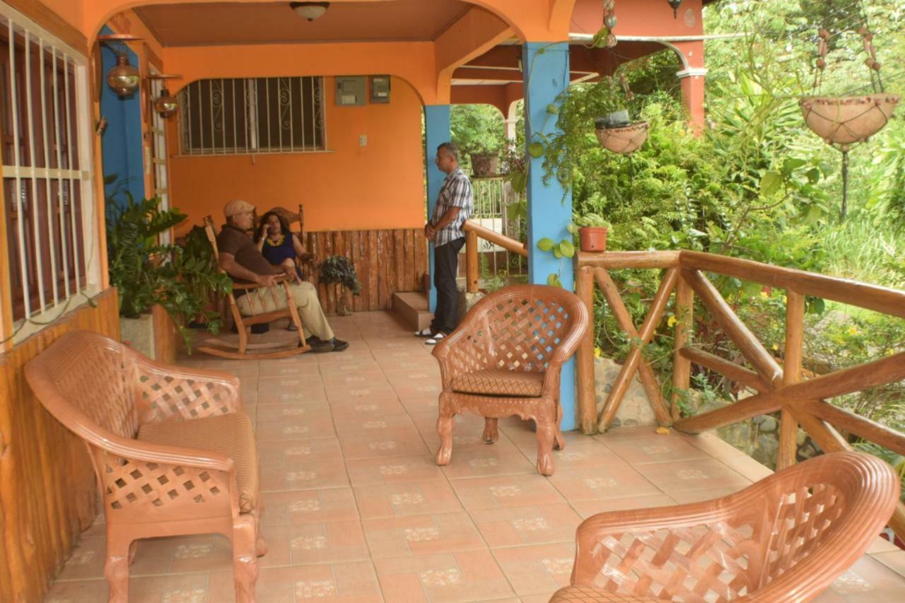 Hostel Bulaba Santa Fé Esterno foto