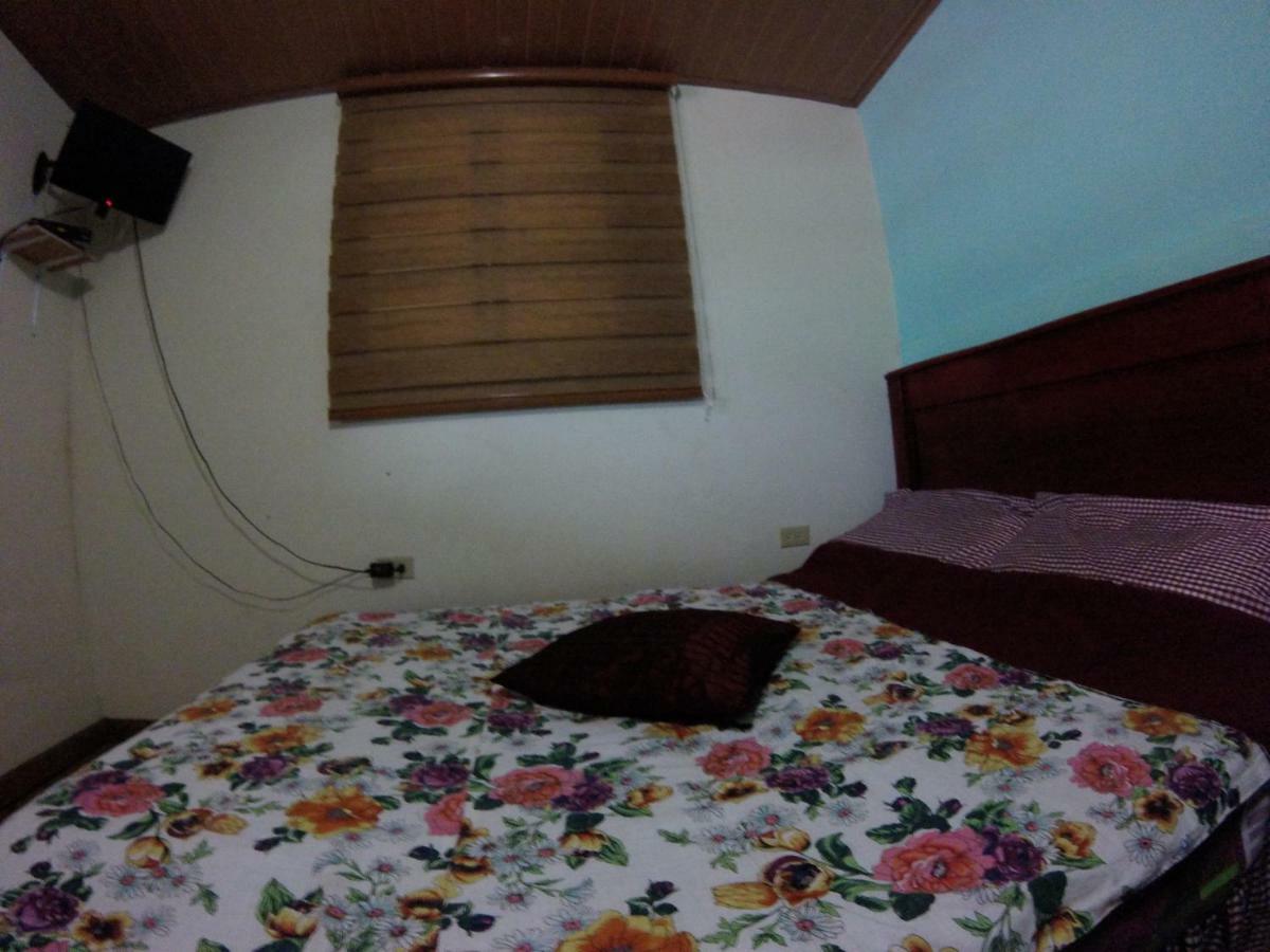 Hostel Bulaba Santa Fé Esterno foto
